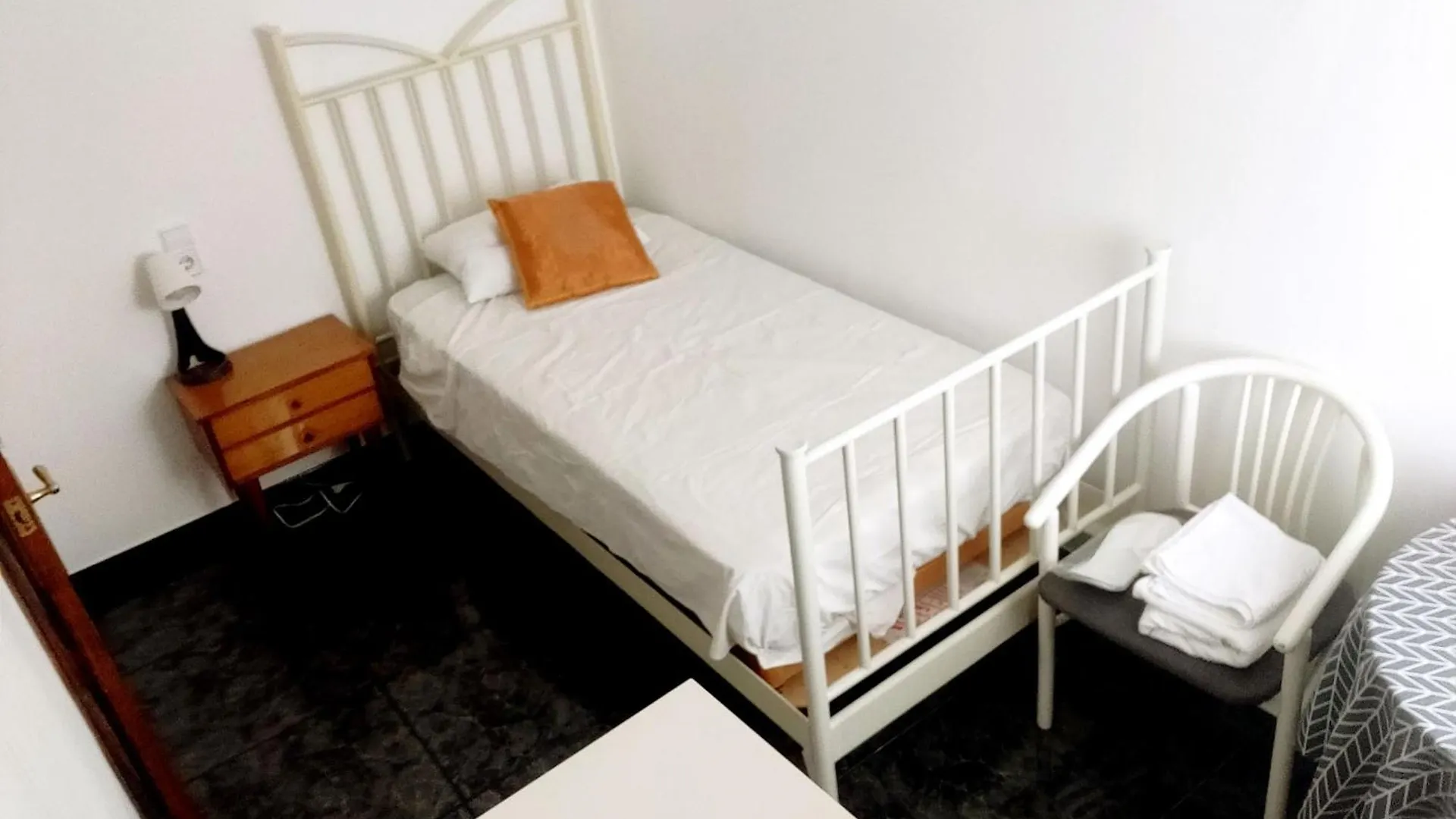 Apartment Habitacion Doble Con Balcon Torrellas de Foix